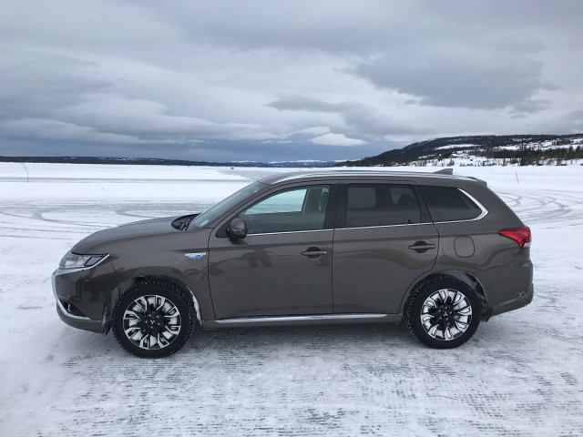 mitsubishi outlander phev pic #176011