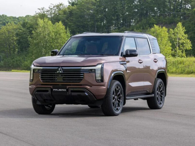 Mitsubishi Pajero V photo 210616