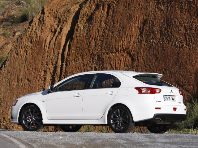 mitsubishi lancer sportback ralliart pic #58413