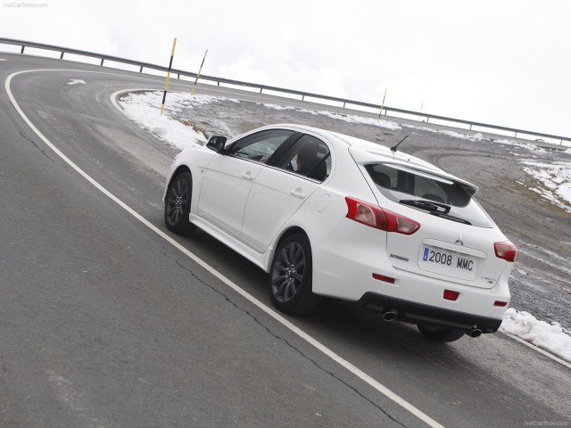 mitsubishi lancer sportback ralliart pic #58415