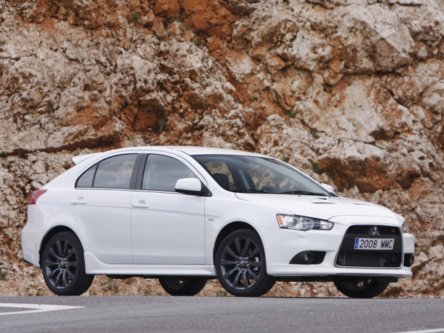 mitsubishi lancer sportback ralliart pic #58420