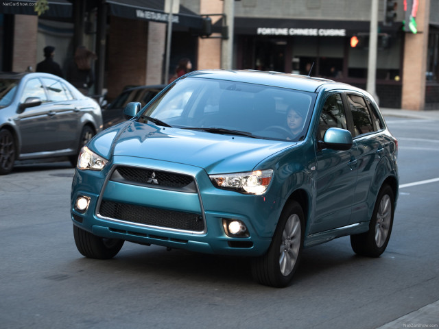 mitsubishi cuv pic #72952