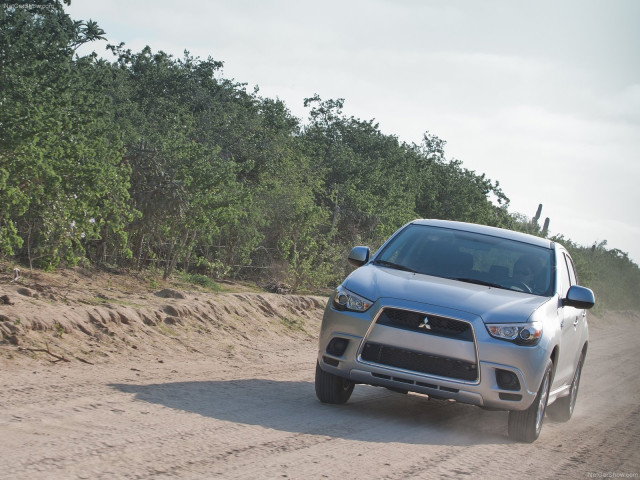 mitsubishi outlander sport pic #76309