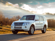 Mitsubishi Montero IV (V80)