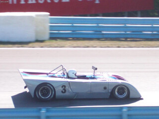 Chevron B23