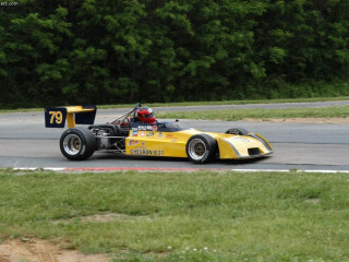Chevron B27 F2