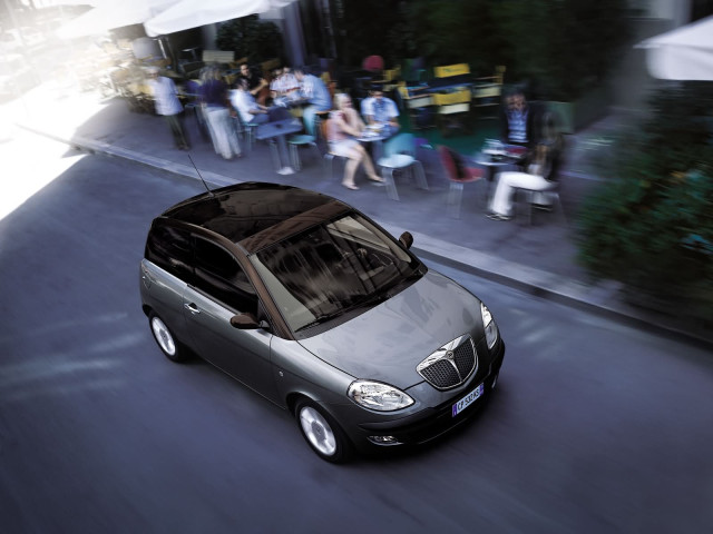 lancia ypsilon pic #13675