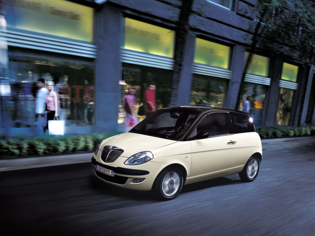 lancia ypsilon pic #13676