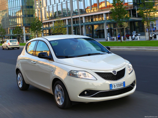 lancia ypsilon pic #156673