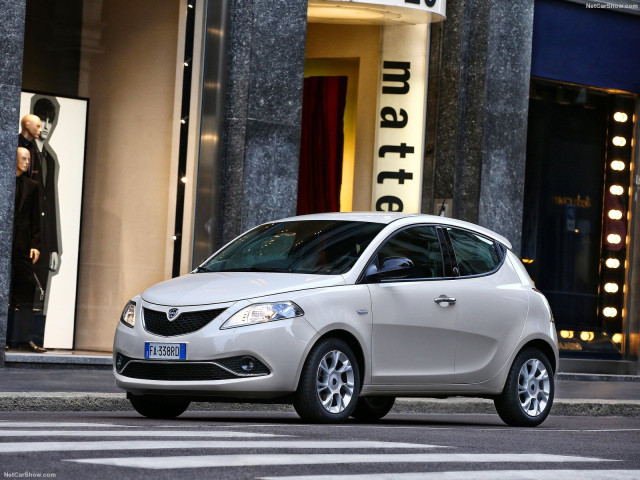 lancia ypsilon pic #156674