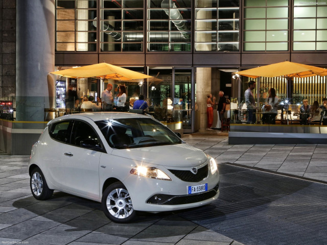 lancia ypsilon pic #156681