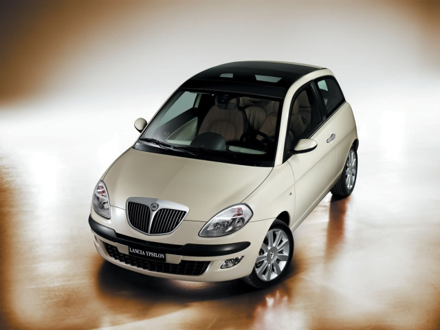 lancia ypsilon pic #1696