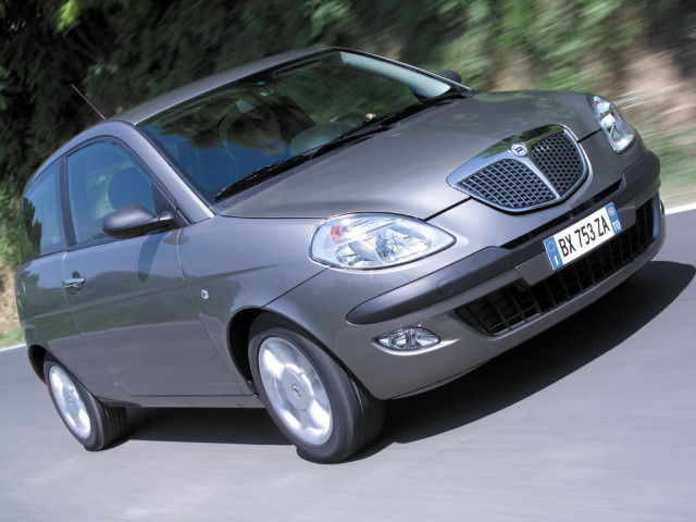 lancia ypsilon pic #1697