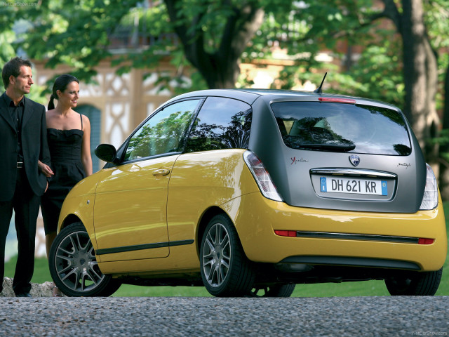 lancia ypsilon sport pic #44985