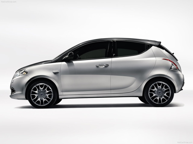 lancia ypsilon pic #79000