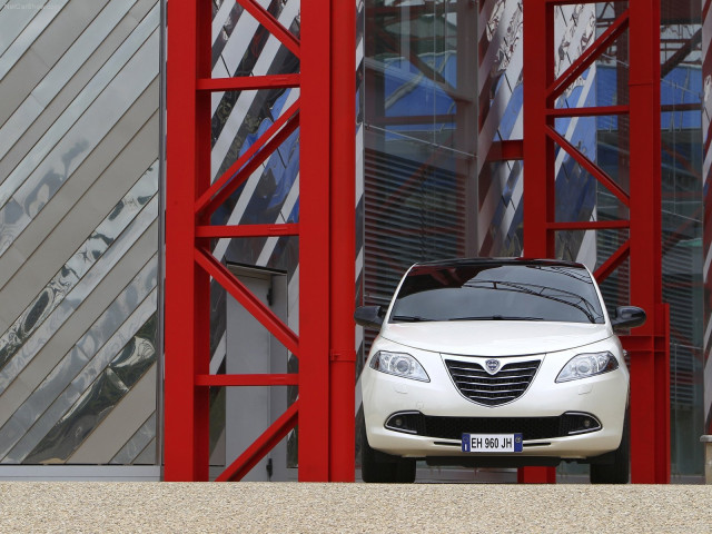 lancia ypsilon pic #80887