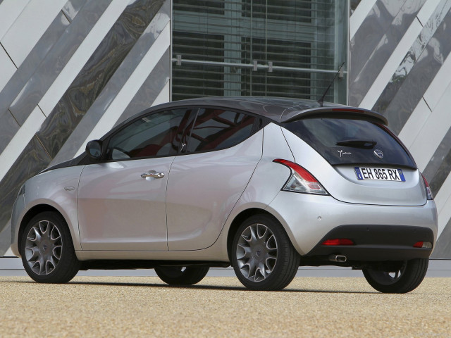 lancia ypsilon pic #80896