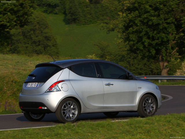 lancia ypsilon pic #80901