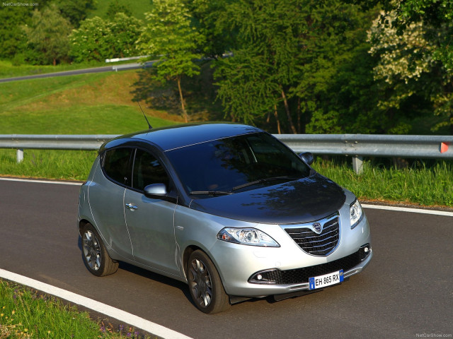 lancia ypsilon pic #80911