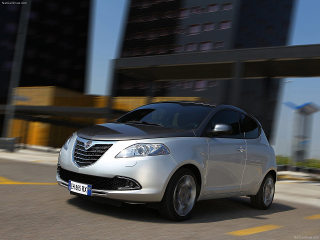 lancia ypsilon pic #80913