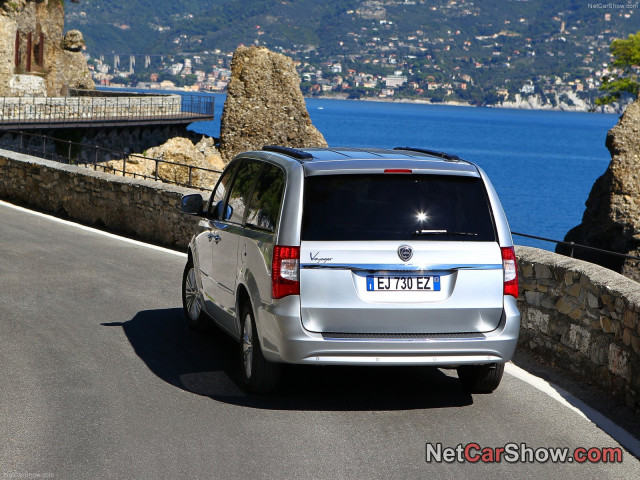 lancia voyager pic #85608