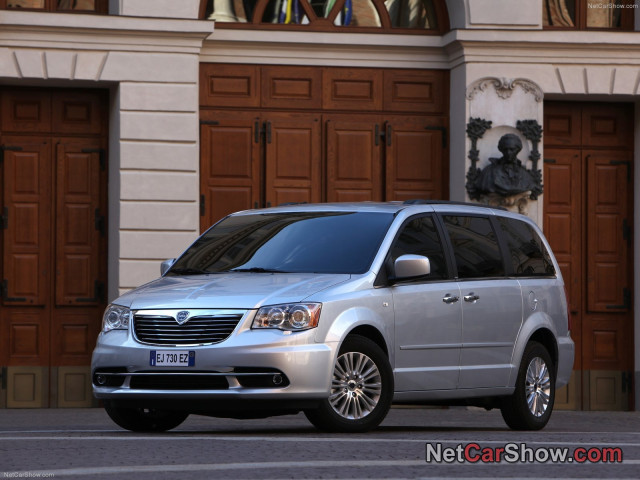 lancia voyager pic #85625