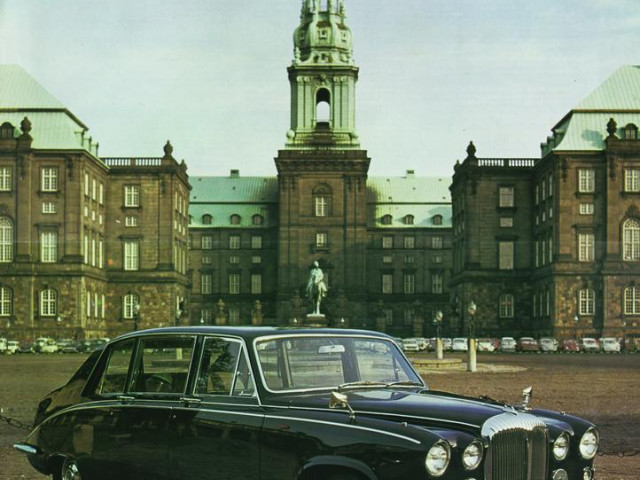 daimler limousine pic #27342