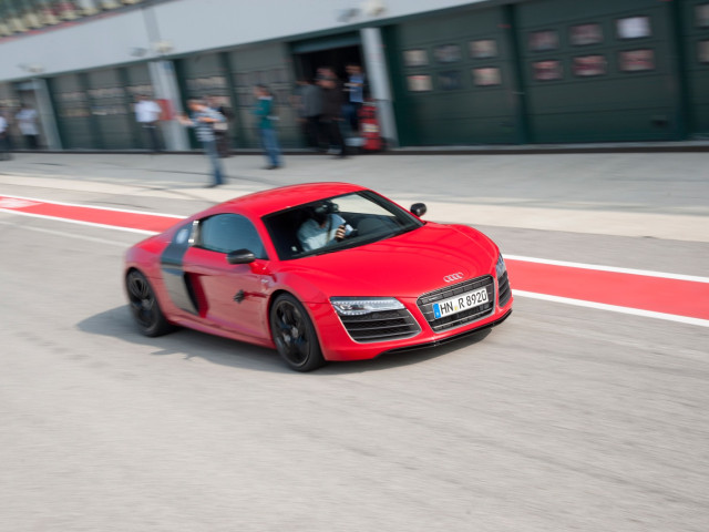 audi r8 pic #161476