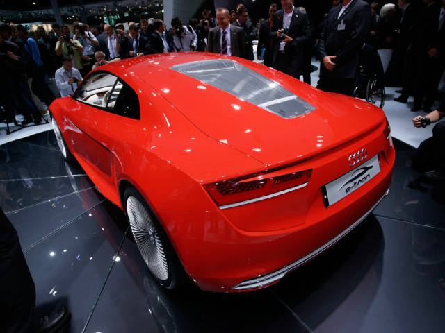 audi e-tron pic #67298