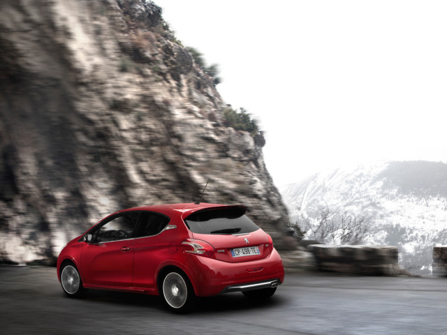 peugeot 208 gti pic #118143