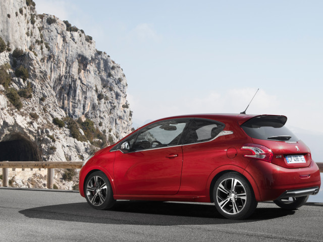 peugeot 208 gti pic #123111