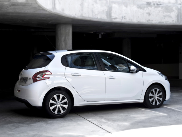 peugeot 208 pic #90106