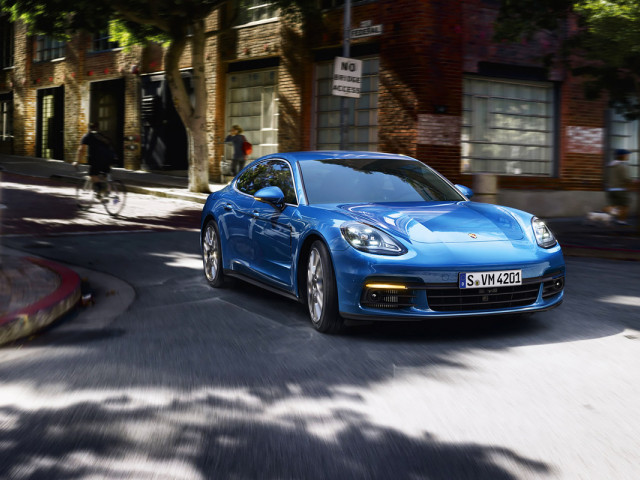 porsche panamera 4 e-hybrid pic #168379