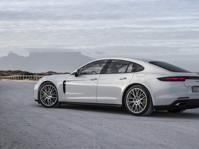 porsche panamera 4 e-hybrid pic #173907