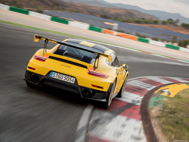 porsche 911 gt2 rs pic #183210