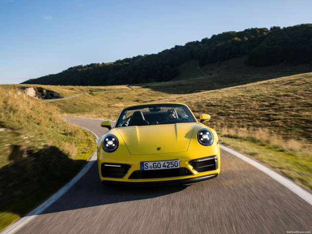 porsche 911 carrera gts pic #200109