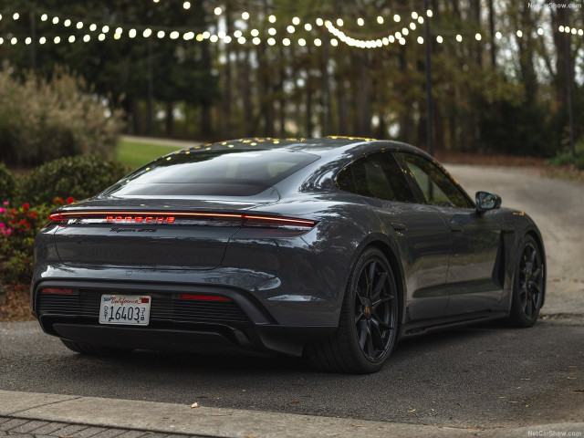 porsche taycan pic #206926