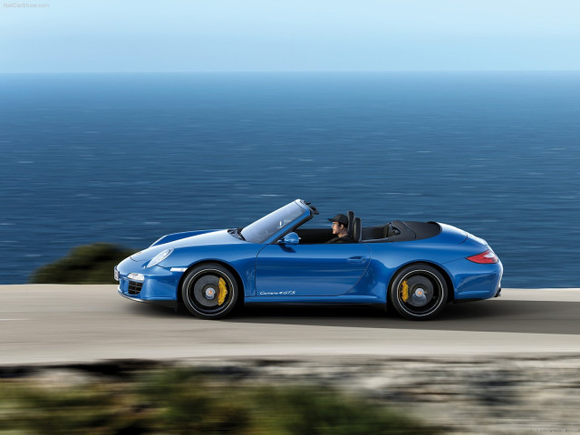 porsche 911 carrera 4 gts pic #80578