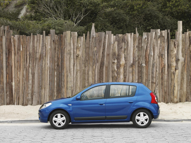 renault sandero pic #49903