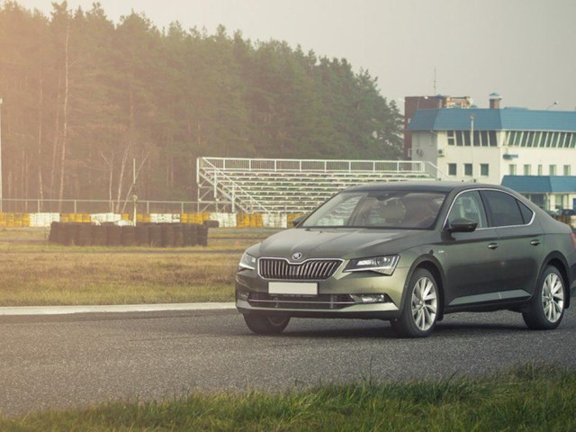 skoda superb pic #156210