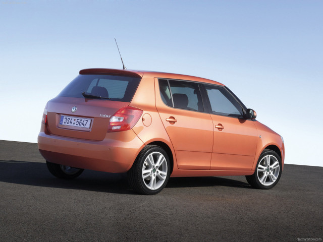 skoda fabia hatchback pic #39732