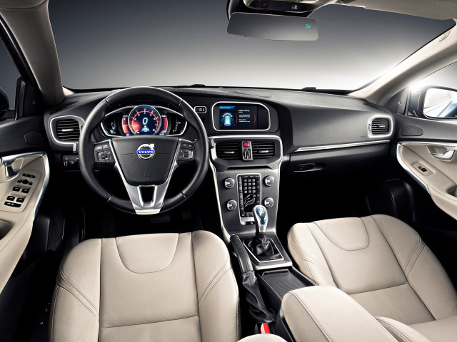 volvo v40 pic #104523