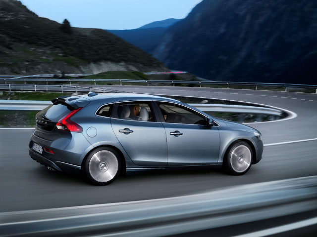 volvo v40 pic #104542