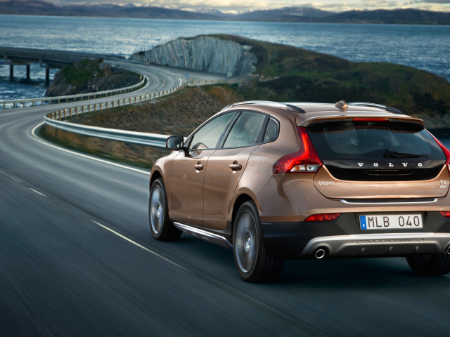 volvo v40 cross country pic #126500