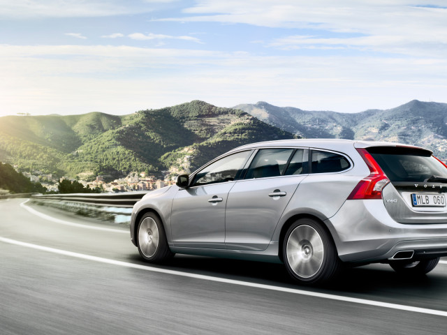 volvo v60 pic #126632