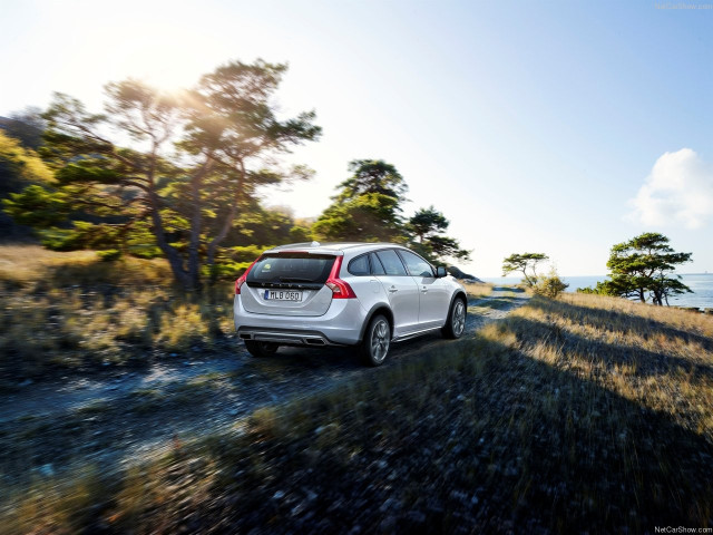 volvo v60 cross country pic #146885