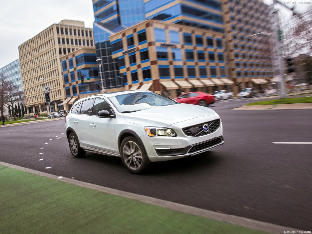 volvo v60 cross country pic #146912