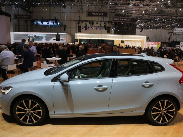 volvo v40 pic #162246