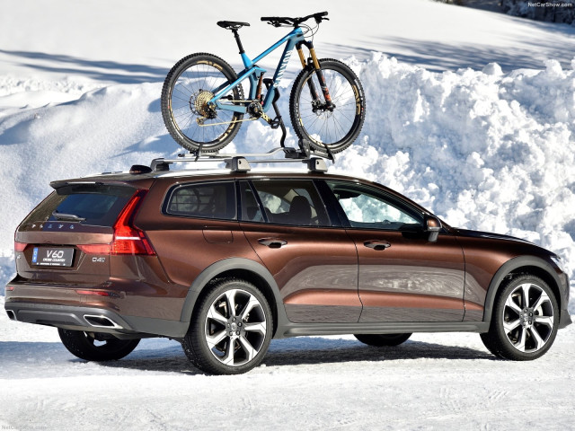 volvo v60 cross country pic #193701