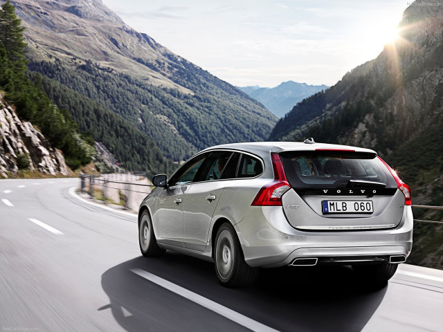 volvo v60 plug-in hybrid pic #87512